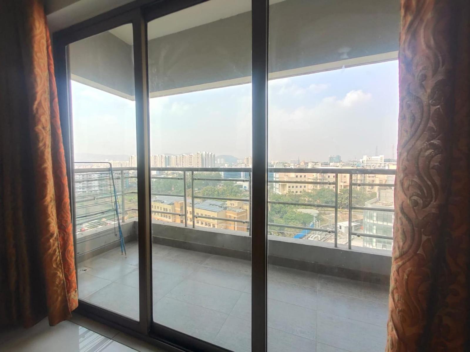 Private Rooms In Blue Ridge Hinjawadi Exterior photo
