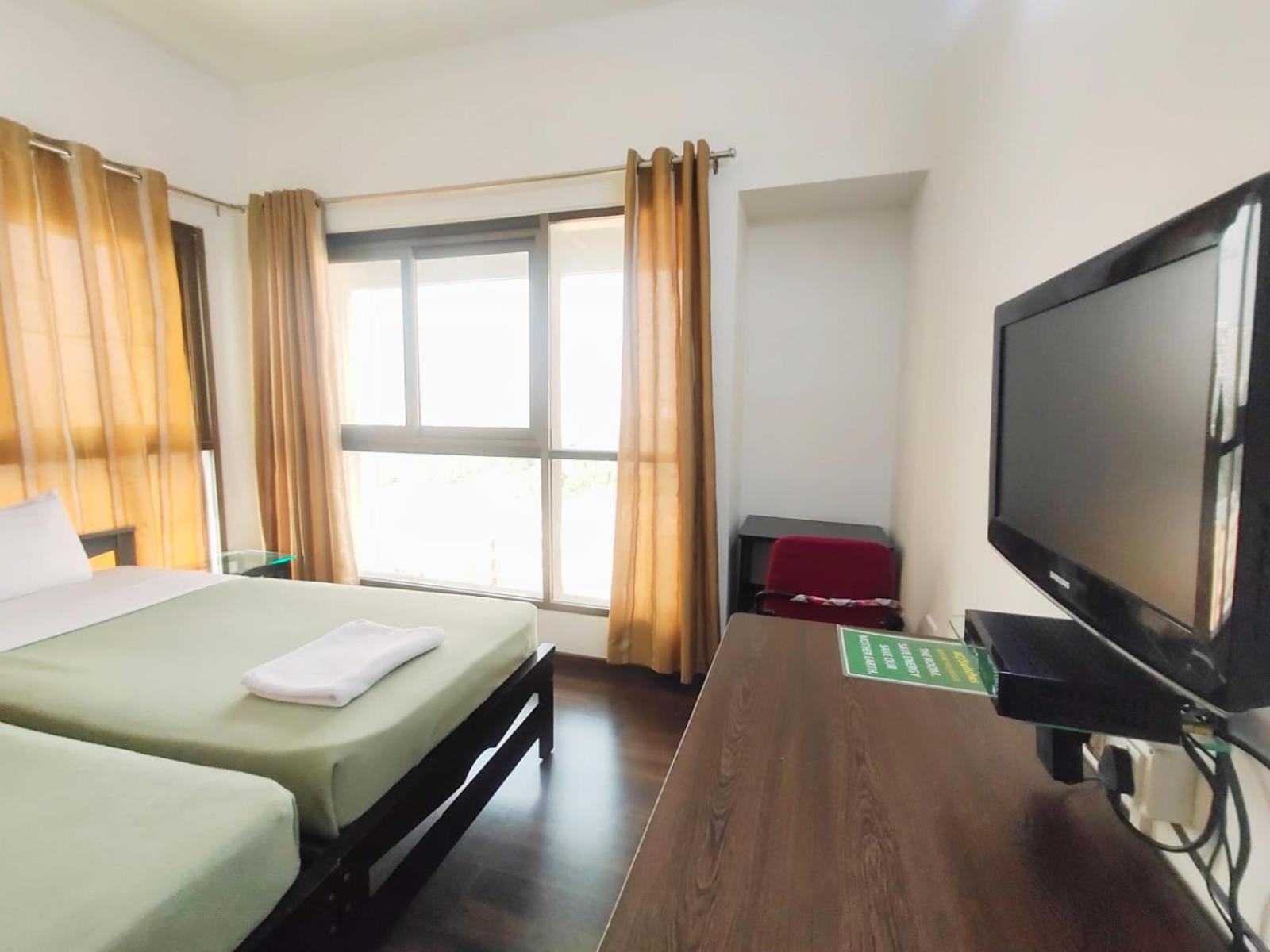 Private Rooms In Blue Ridge Hinjawadi Exterior photo