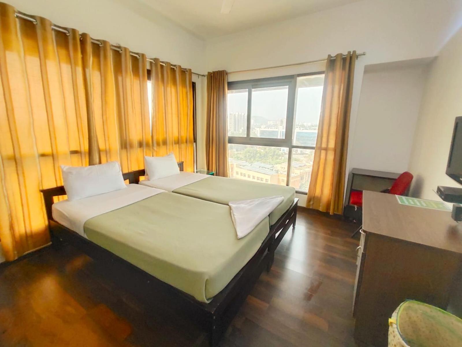 Private Rooms In Blue Ridge Hinjawadi Exterior photo