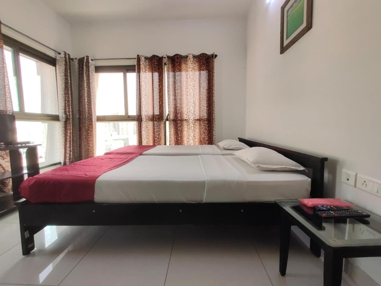 Private Rooms In Blue Ridge Hinjawadi Exterior photo