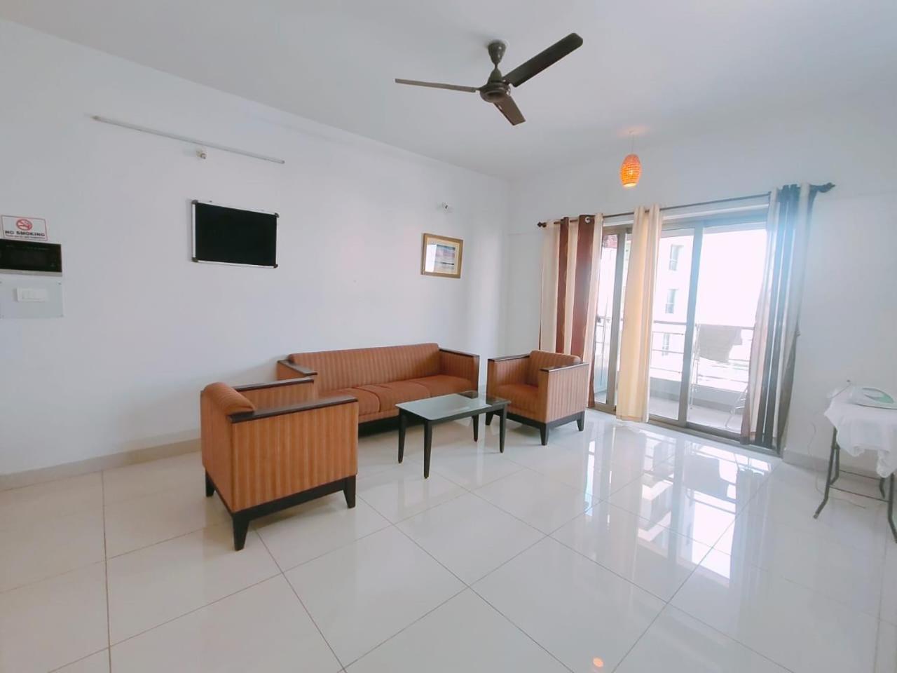 Private Rooms In Blue Ridge Hinjawadi Exterior photo