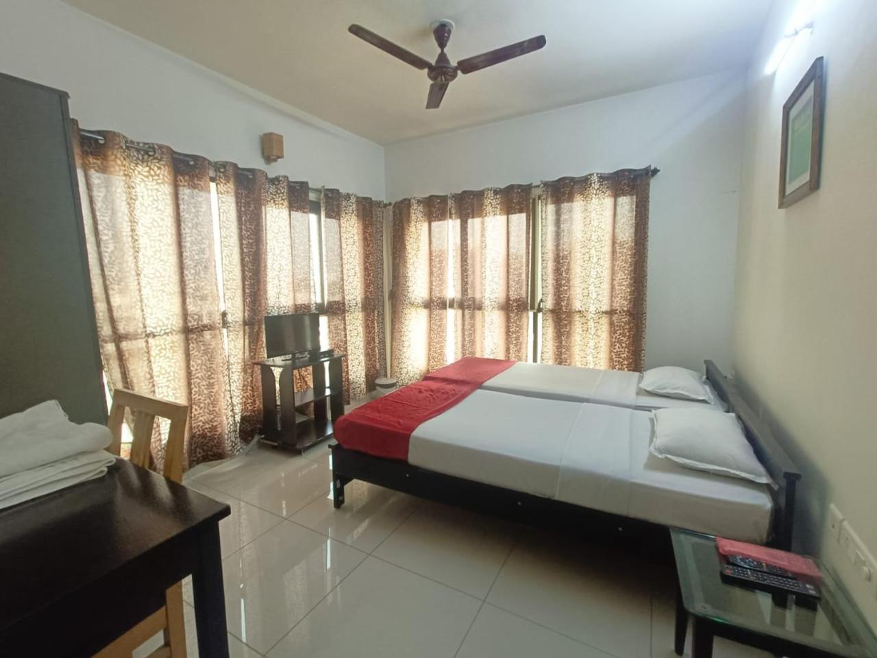 Private Rooms In Blue Ridge Hinjawadi Exterior photo